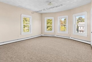 117 Dexter St in Cumberland, RI - Building Photo - Building Photo