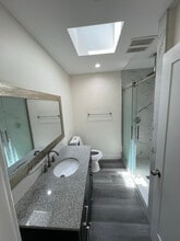 3720 Elm Ave in Long Beach, CA - Building Photo - Building Photo