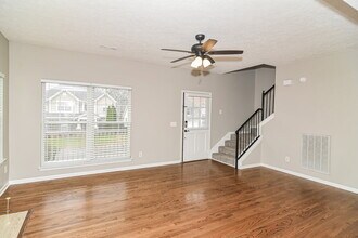 1604 Zurich Dr in Spring Hill, TN - Building Photo - Building Photo