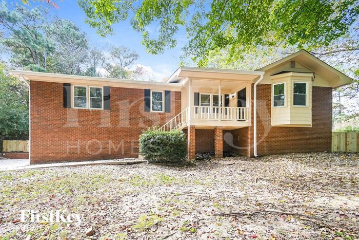 1325 Oak Terrace in Douglasville, GA - Building Photo