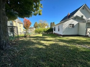 24 Tennyson Ave in Battle Creek, MI - Building Photo - Building Photo