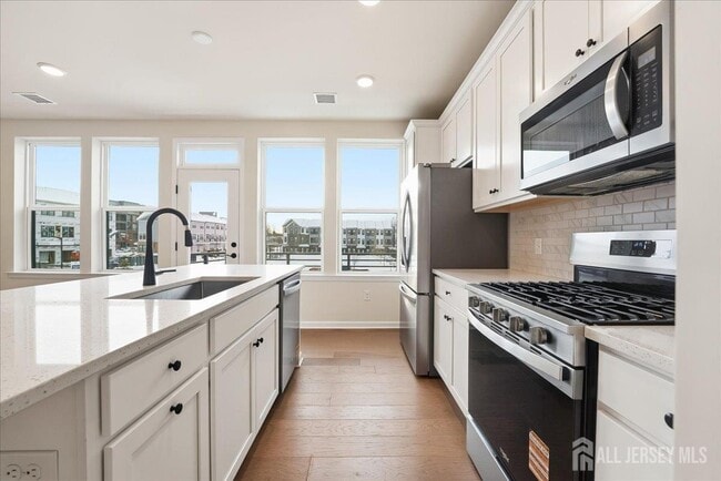 property at 216 Jessie Pl