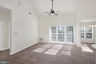 2495 Amber Orchard Ct in Odenton, MD - Building Photo - Building Photo