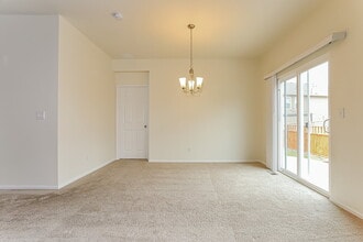 535 Hermosa St in Brighton, CO - Foto de edificio - Building Photo