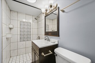 7820 S Sawyer Ave in Chicago, IL - Building Photo - Building Photo