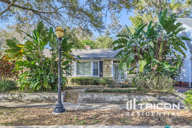 135 E Miller St in Orlando, FL - Foto de edificio - Building Photo