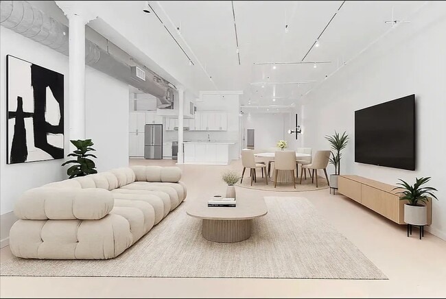 6 E 14th St in New York, NY - Building Photo - Building Photo