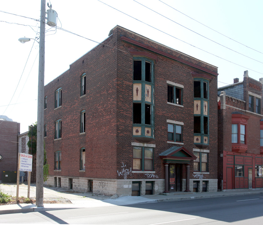 505 N College Ave in Indianapolis, IN - Foto de edificio