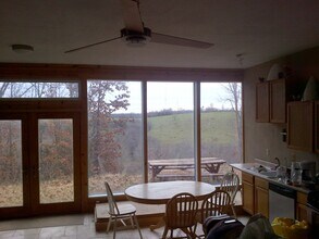 20 Clearview Dr in Blue Eye, MO - Foto de edificio - Building Photo