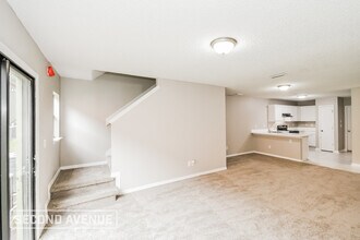 7708 Highchair Ln in Jacksonville, FL - Building Photo - Building Photo