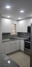 870 NW 87th Ave, Unit 407 in Miami, FL - Building Photo - Building Photo