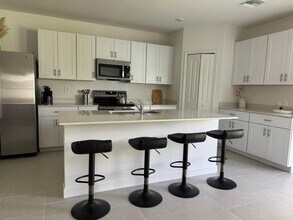 7111 E Pine Pkwy in Ft. Myers, FL - Building Photo - Building Photo