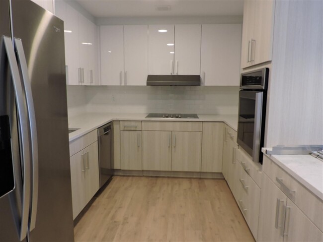 9 Soden St, Unit 407 in Cambridge, MA - Foto de edificio - Building Photo