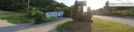 1846 U.S. Hwy 421 S in Boone, NC - Building Photo - Building Photo