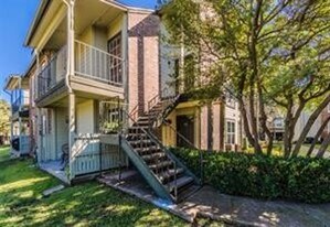5981 Arapaho Rd in Dallas, TX - Building Photo