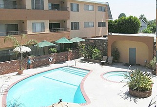 The Kensington Apartments in Downey, CA - Building Photo - Other