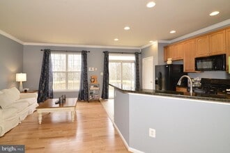 14237 Legend Glen Ct in Gainesville, VA - Building Photo - Building Photo