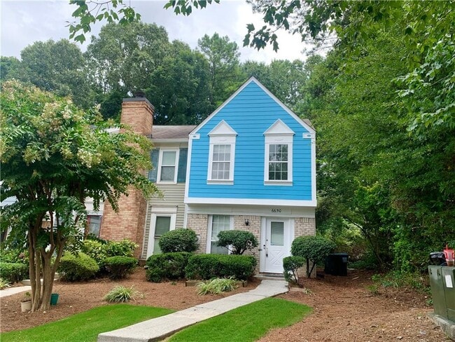 property at 6650 Wellington Square