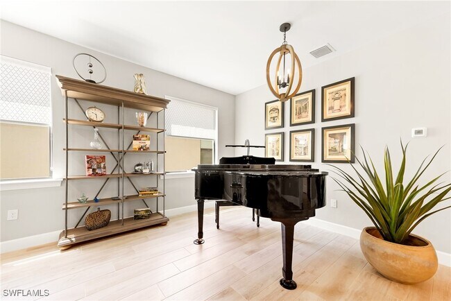 7763 Winding Cypress Dr