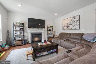 2905 St Marys View Rd in Accokeek, MD - Building Photo