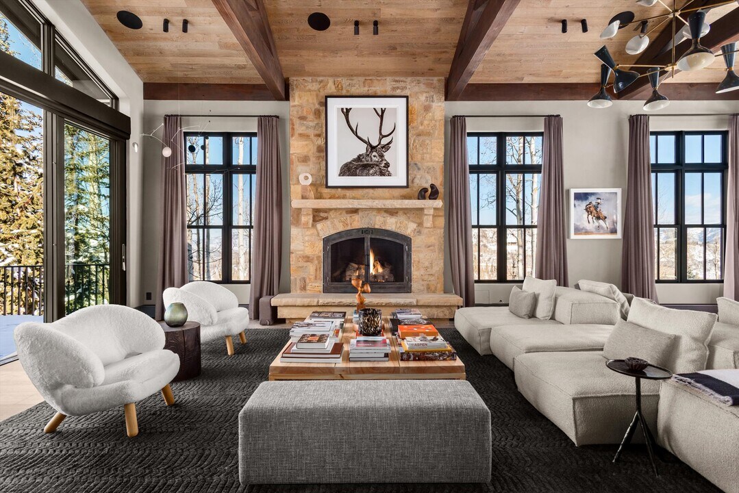 379 Divide Dr in Snowmass Village, CO - Building Photo