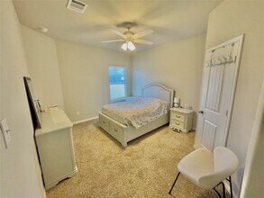 25558 Woodmere Spur Ln in Porter, TX - Building Photo - Building Photo