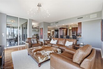 5051 Pelican Colony Blvd in Bonita Springs, FL - Building Photo - Building Photo