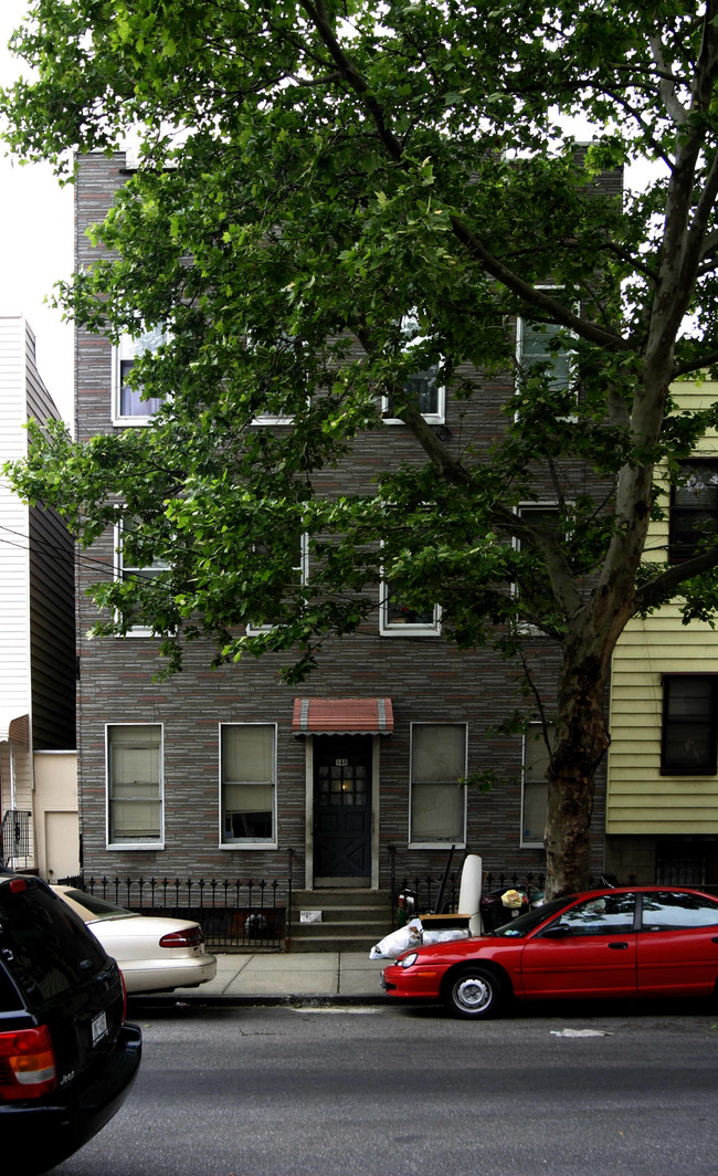 149 Frost St in Brooklyn, NY - Building Photo - Building Photo