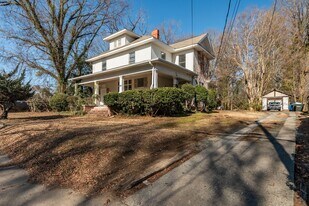 1113 Camden Ave in Durham, NC - Building Photo