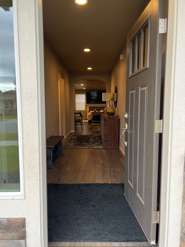 608 W Brundage Way in Hayden, ID - Building Photo - Building Photo