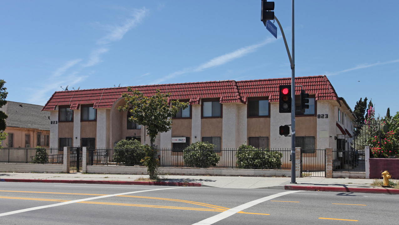 823 N Soto St in Los Angeles, CA - Foto de edificio