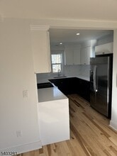 11 Cleveland St in Morristown, NJ - Building Photo - Building Photo