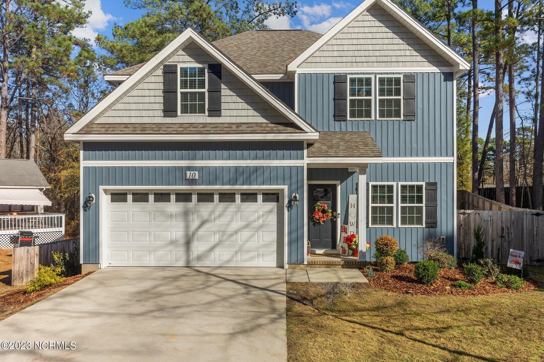 10 Lassiter Ln in Pinehurst, NC - Building Photo