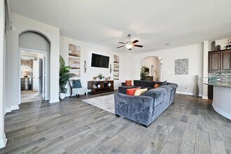 20009 Wirrall Rd, Unit 4203 in Pflugerville, TX - Building Photo - Building Photo