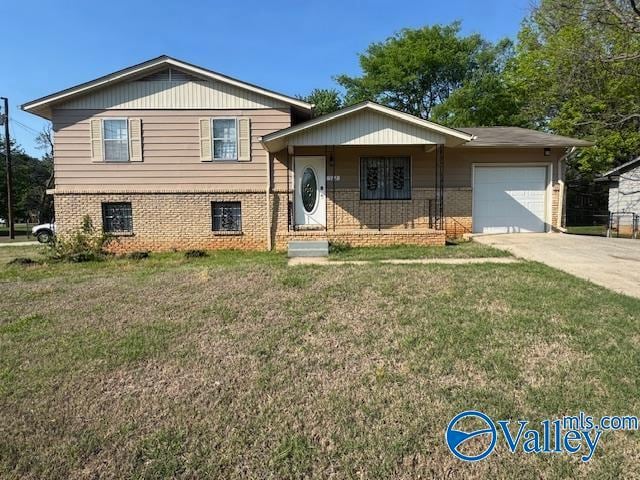 property at 522 Lisa Ln NW