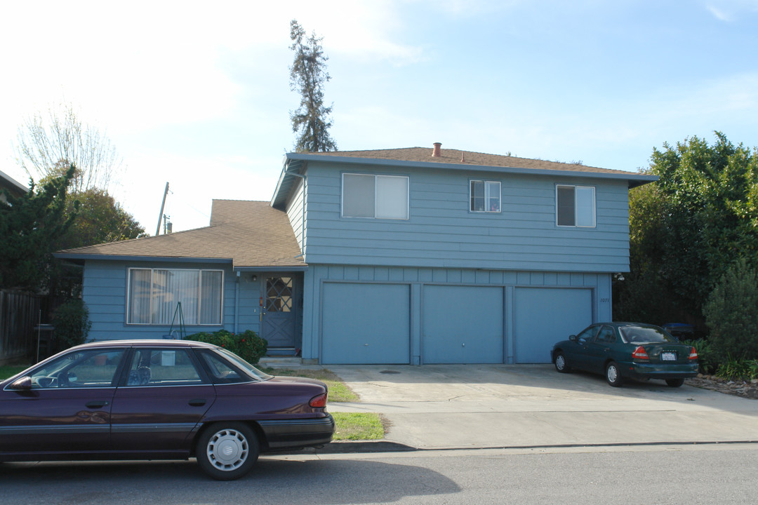 1071 Topaz Ave in San Jose, CA - Building Photo