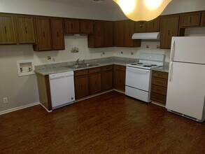 7320 Sanger Ave in Waco, TX - Building Photo - Building Photo