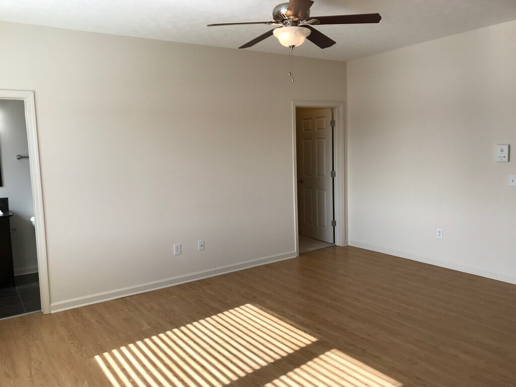 The Sheldrake Apartments Indianapolis, IN Apartments