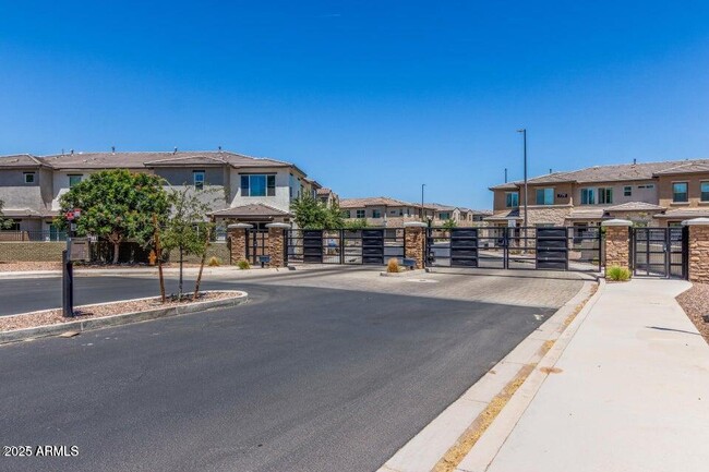 754 E Harper St in Gilbert, AZ - Building Photo - Building Photo