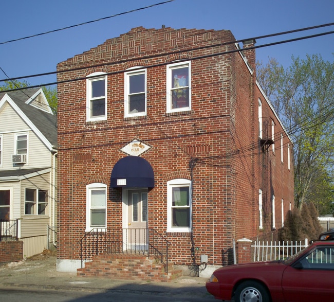 St Anthony Club in Taunton, MA - Building Photo - Building Photo