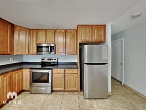 320 Palo Verde Dr in Henderson, NV - Foto de edificio - Building Photo