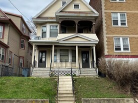 389 Morris St in Albany, NY - Building Photo