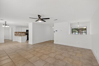 670 Woodland Acres Dr in Marble Falls, TX - Building Photo - Building Photo