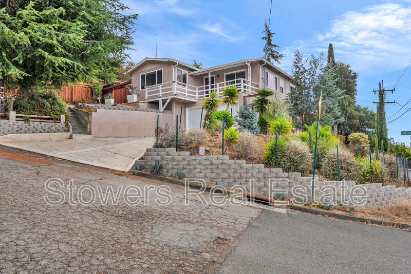 25551 Maitland Dr in Hayward, CA - Building Photo