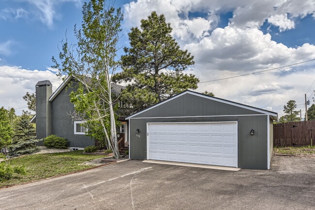 property at 598 El Paso Rd