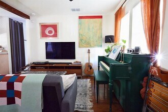 4704 Bandera Rd in Austin, TX - Building Photo - Building Photo