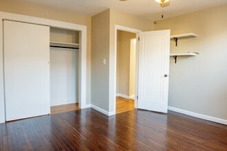 315 Chase Ave, Unit 1 First Floor in Lyndhurst, NJ - Building Photo - Building Photo