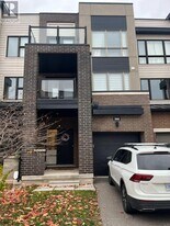 3068 Cascade Common in Oakville, ON - Building Photo