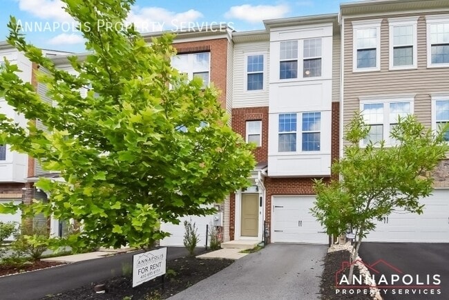 property at 2818 Etley Ct