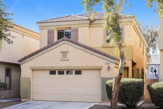 6553 Raven Hall St in North Las Vegas, NV - Foto de edificio - Building Photo